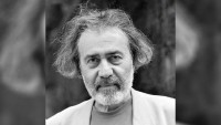 Yazar-şair İzzet Yasar hayatını kaybetti