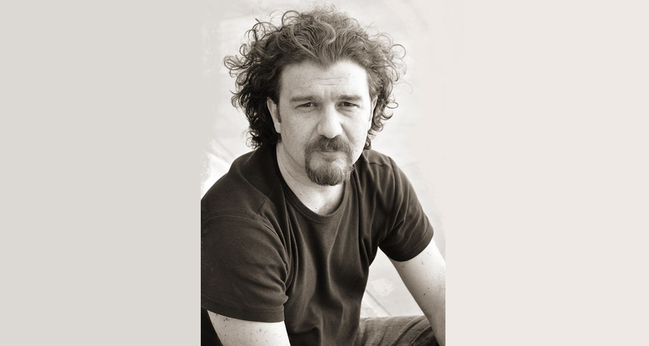 Mehmet Erte, “Manifestosu Yazılan Şiir Ölü Şiirdir.”