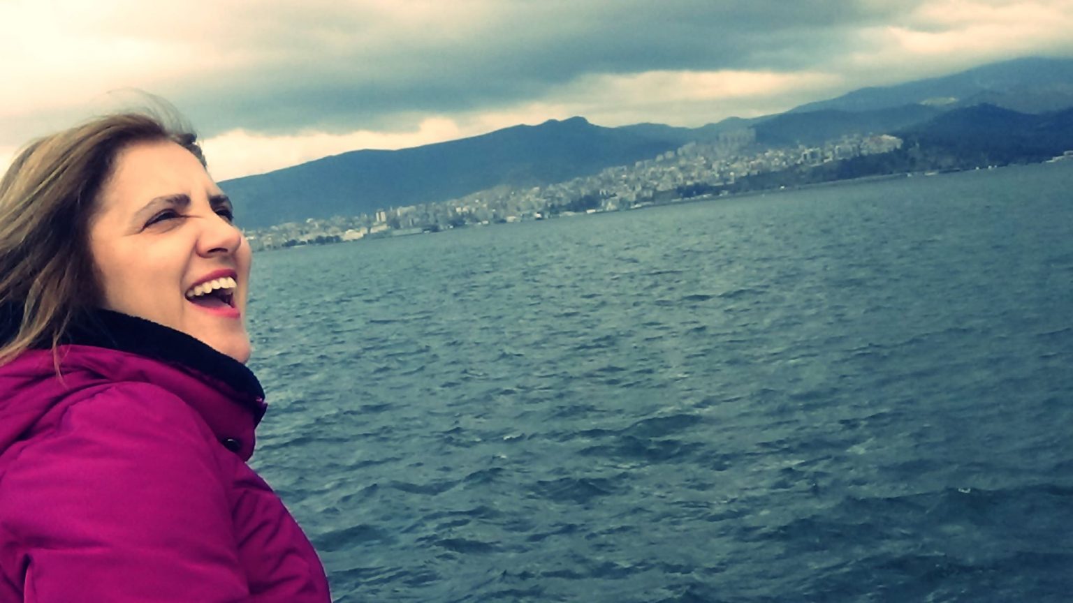 Kadın, Şair, Şiir